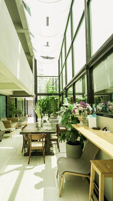 Facilities, RoomQuest Bangkok Don Mueang Airport in Bangkok