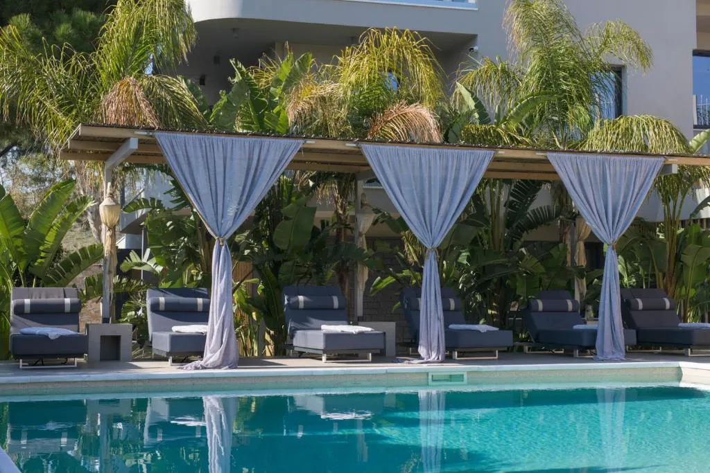 AVAL Riviera, hotel v destinaci Lagonisi