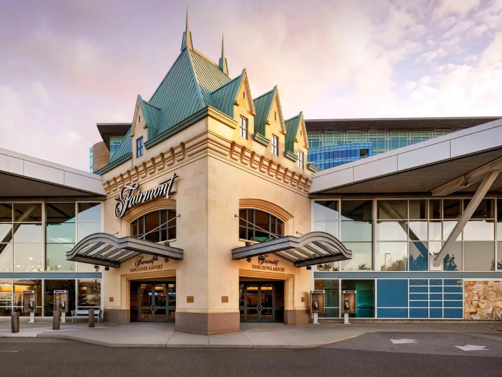 Fairmont Vancouver Airport In-Terminal Hotel, hotel in Richmond