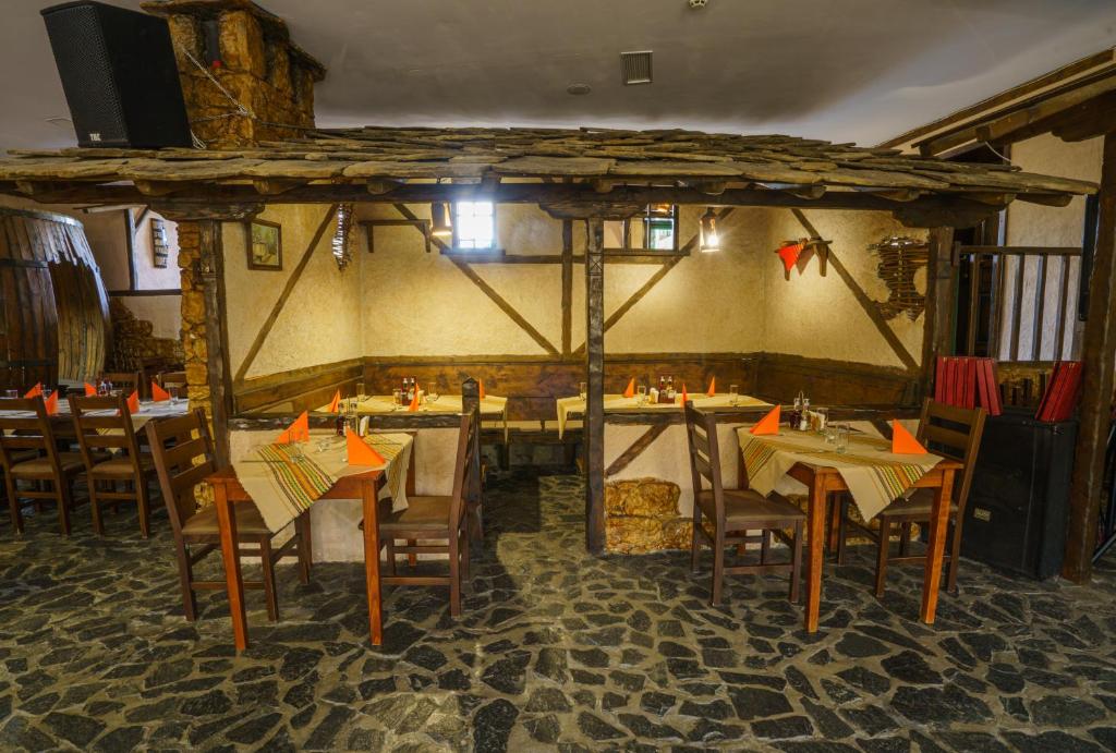 Troyan Plaza Hotel photo