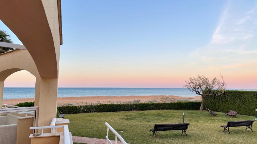 Apartamento Denia. Bajo en primera línea - 1