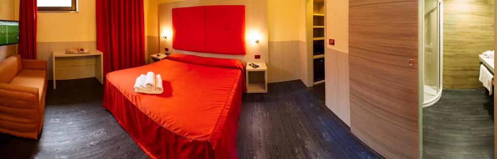 Hotel Sole Malcesine — Hotel rooms in Malcesine, Veneto
