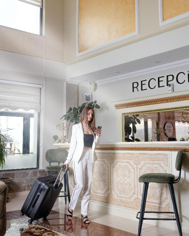 フロント・ロビー