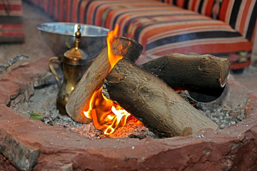 Sun City Camp Hotel photo