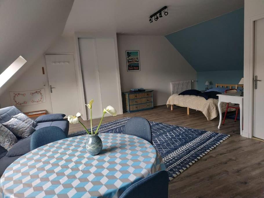 Grand studio, tout équipé et rénové., Combrit