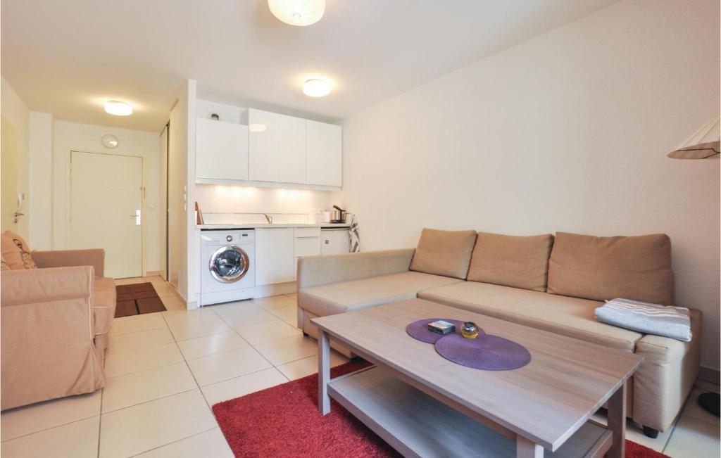 Awesome Apartment In Vallauris - 3