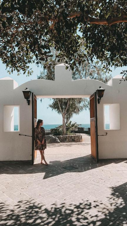 Princesa Yaiza Suite Hotel Resort — Hotel building in Playa Blanca, Canary Islands