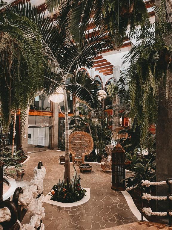 Princesa Yaiza Suite Hotel Resort — Hotel building in Playa Blanca, Canary Islands
