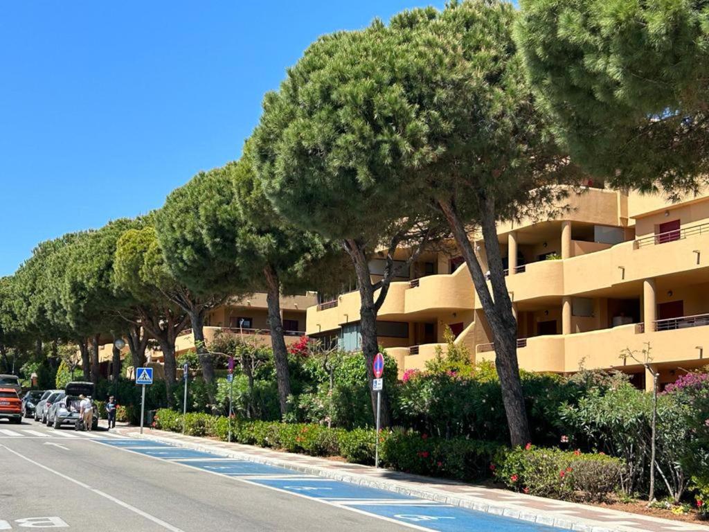 La Cala 2 Bedroom Apt with Sea View and Pool View - 3