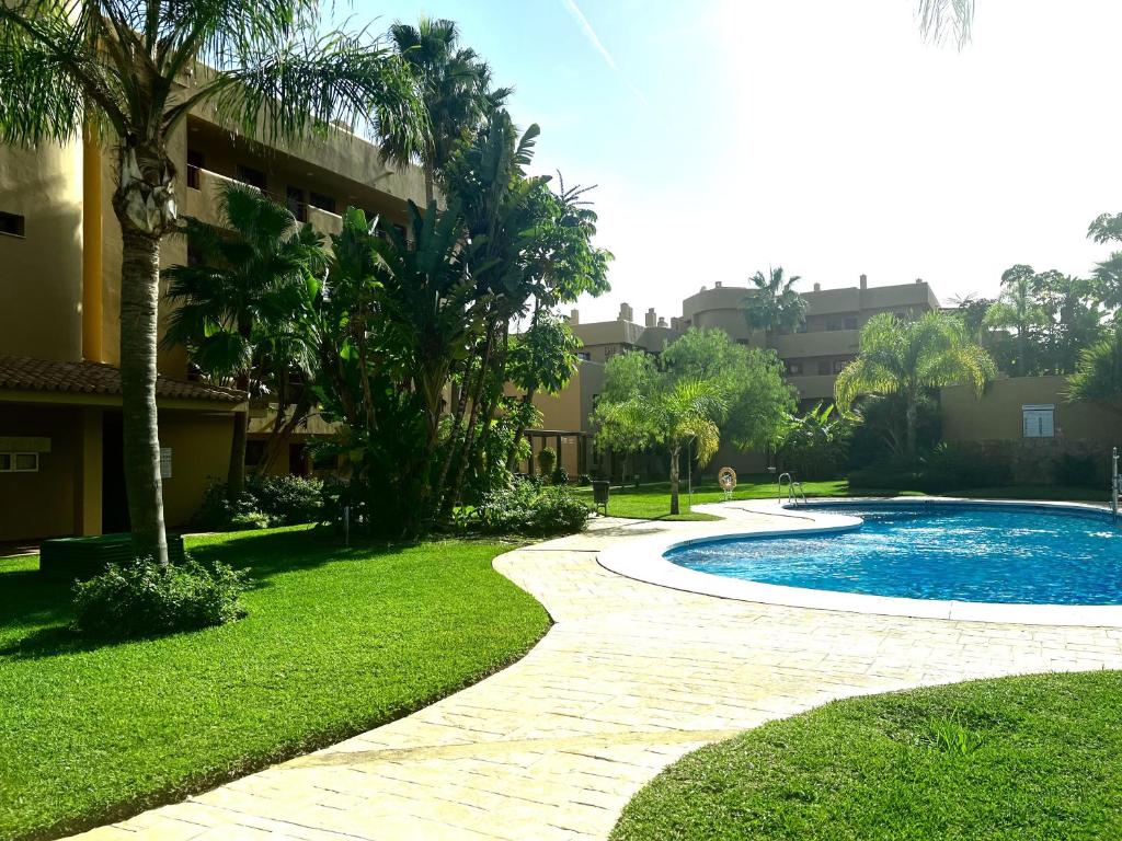 La Cala 2 Bedroom Apt with Sea View and Pool View - 4