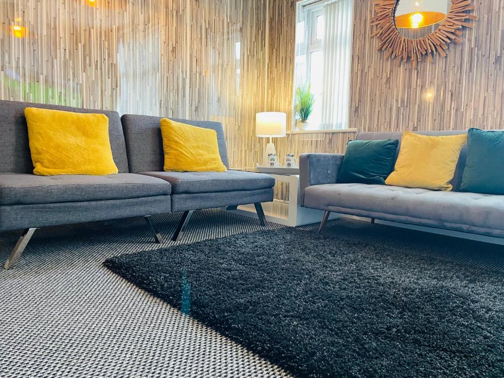 Holywell Apartment - Luxury One Bedroom Apartment