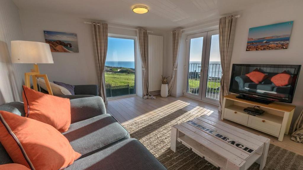 Chesil Beach Lodge, Burton Bradstock photo 2