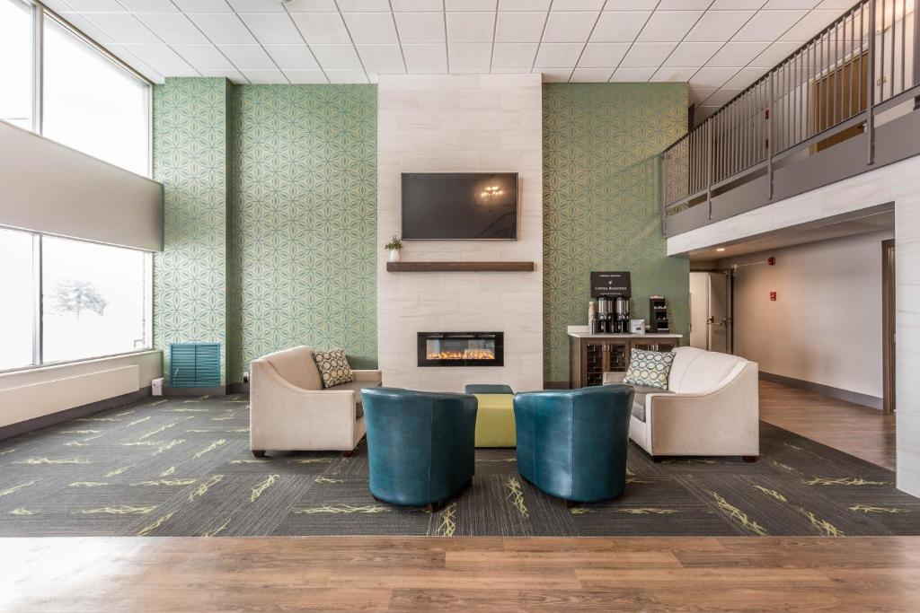 EverSpring Inn and Suites photo