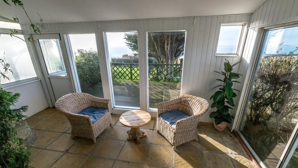 Chesil Beach Lodge, Burton Bradstock photo 8