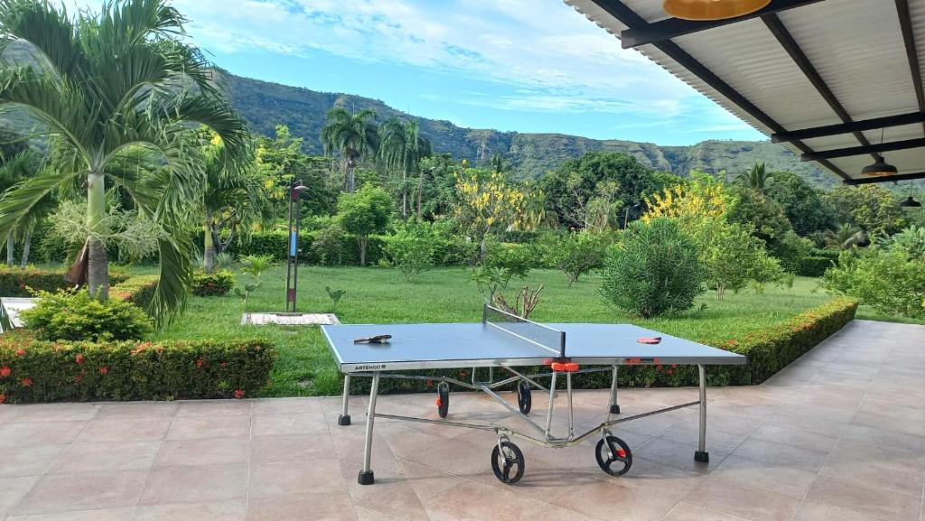 Extraordinaria casa con piscina y pura naturaleza Honda - 4