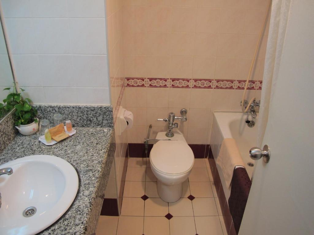 Grand Continental Kuching Hotel, Kuching 2023 Updated Prices, Deals