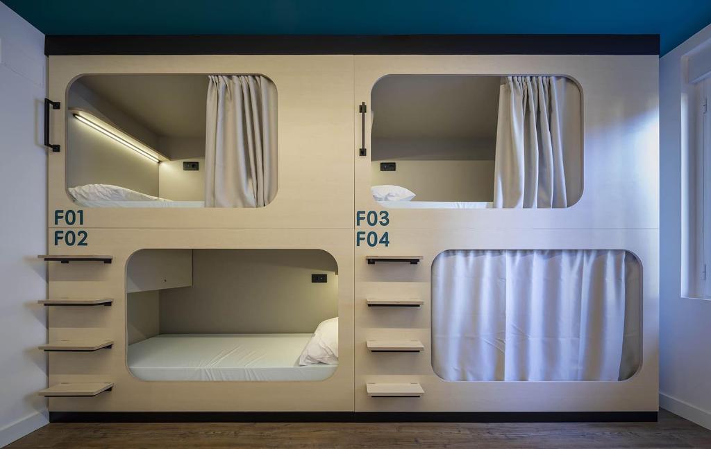Bulezen Urban Hostel — Hotel in Pontevedra