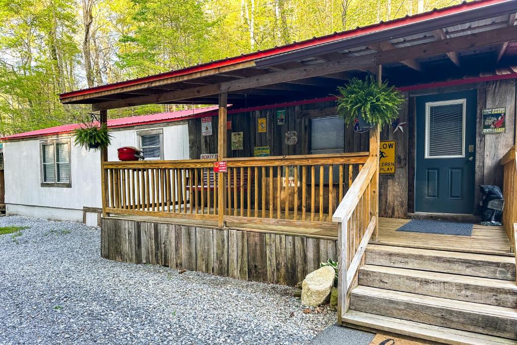 Manis Hollow, Gatlinburg