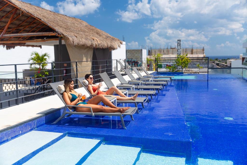 Hotel 52 Playa del Carmen - 1