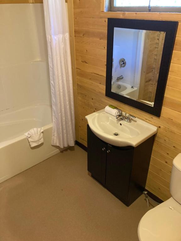 The Hiker Huts at Wild Coast Wilderness Resort photo