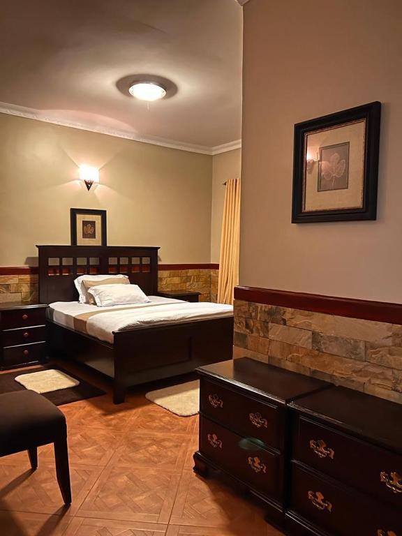 Ibanya Havens, Kibongoto