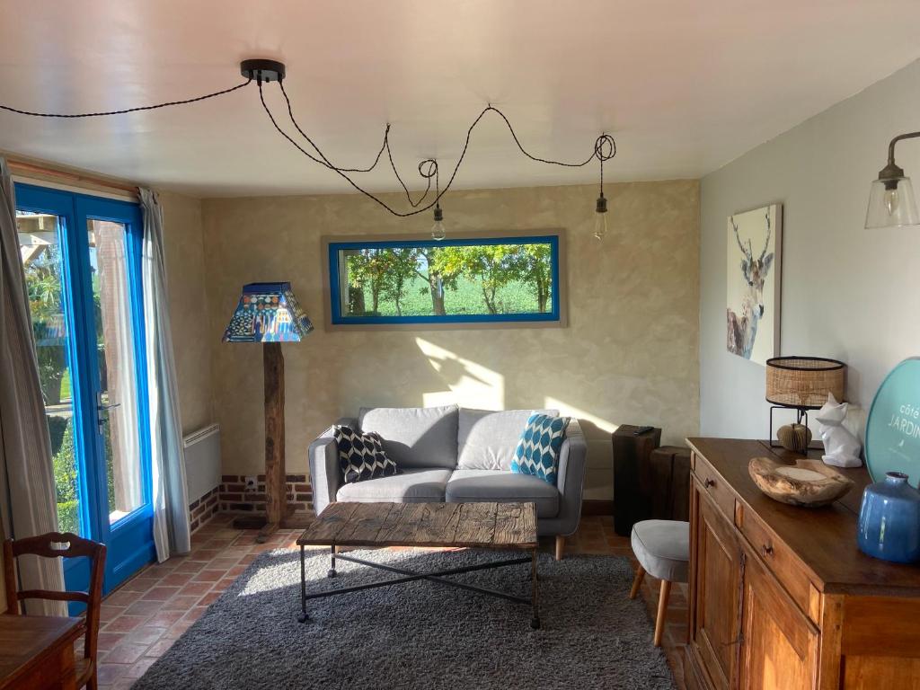 GITE "COTE JARDIN" photo