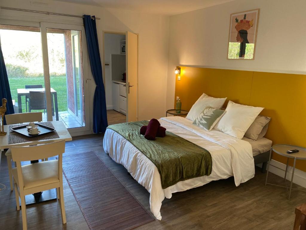 Joli Appartement 27m2 Oasis Provençale en village vacances en Camargue - 3