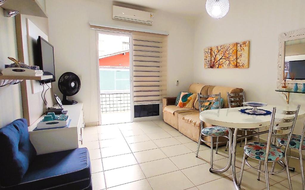 Orla do Itagua 500m com 3 Qts e Churrasqueira, Ubatuba