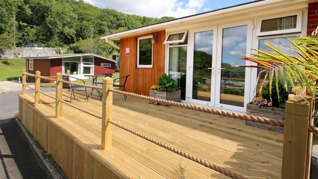 Whiteshell 17, Newton