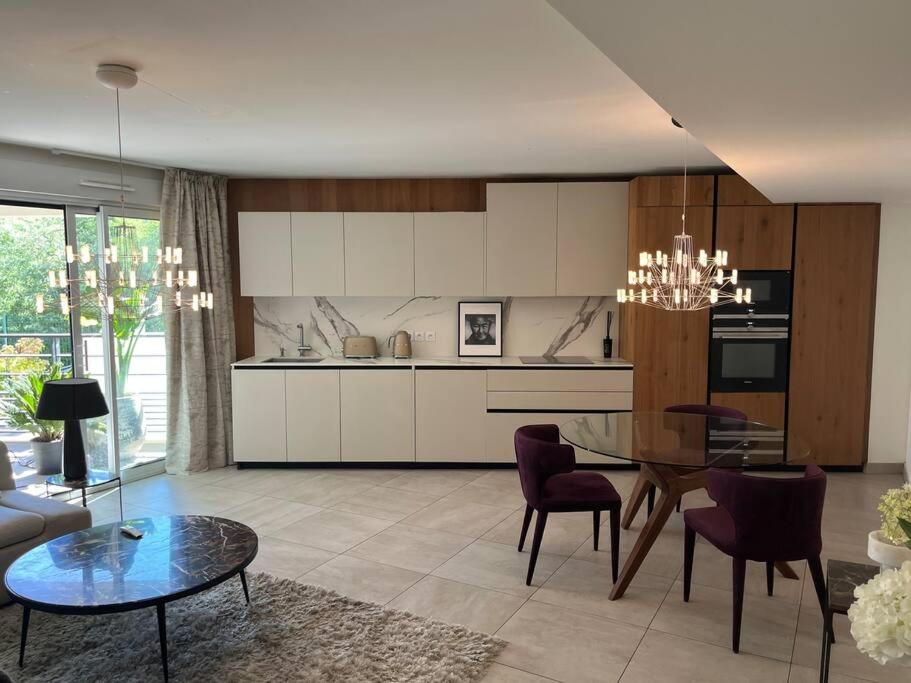 Horizon Bay - Pool - Fitness Room - Terrace - 2