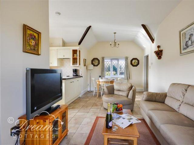 Frome Lodge House, Dorchester photo 2
