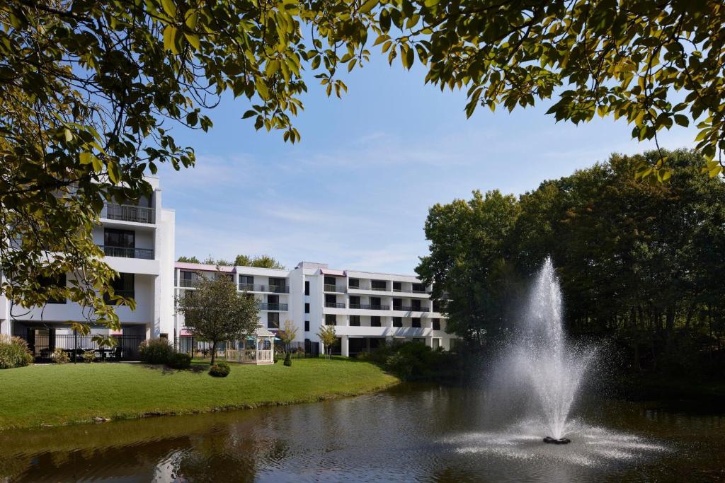 Marriott Park Ridge photo