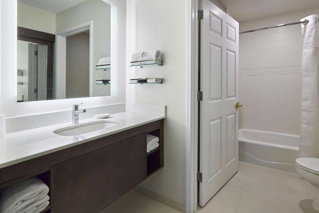 Residence Inn Eugene Springfield photo