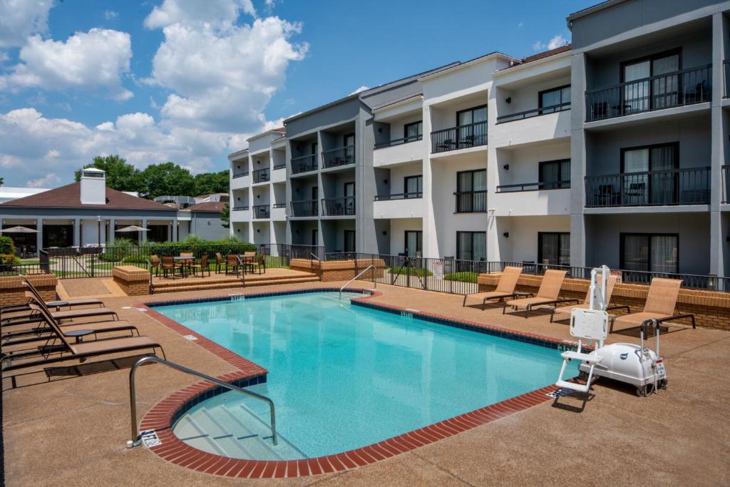 Courtyard Nashville Brentwood photo