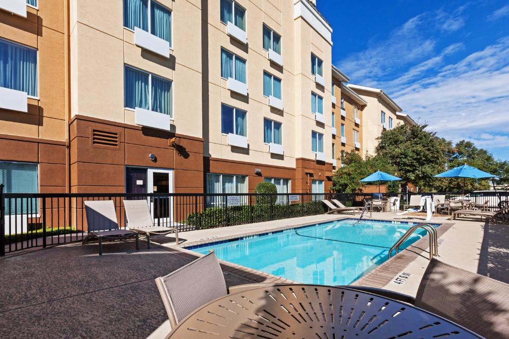 Fairfield Inn & Suites Austin Northwest/The Domain Area photo