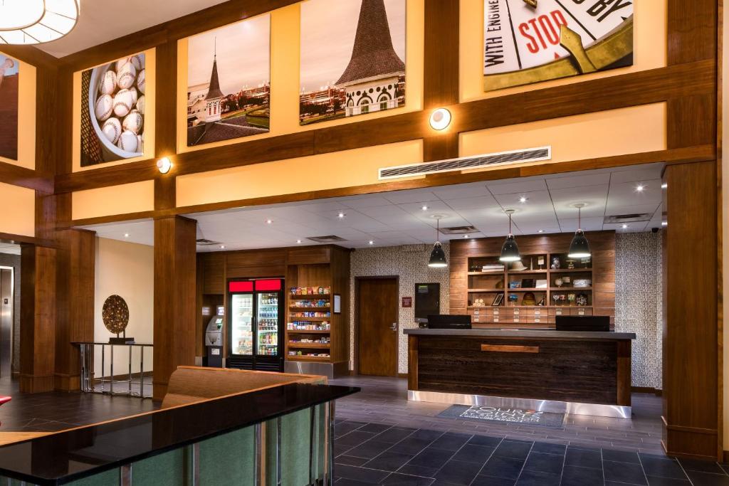 Four Points by Sheraton Louisville Airport photo