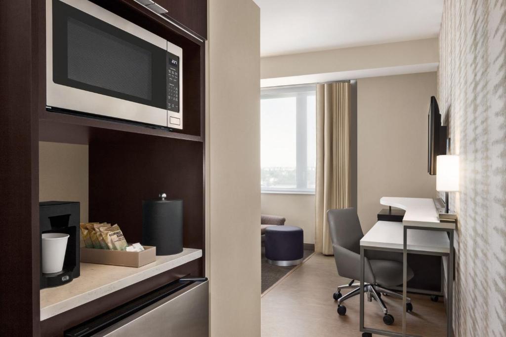 Residence Inn By Marriott New York Jfk Airport photo