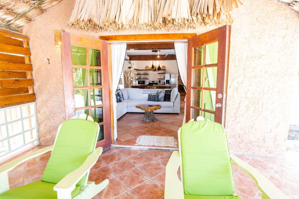 Caye Casa photo