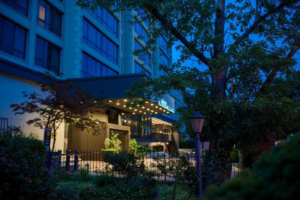 The Ven at Embassy Row, Washington, D.C., a Tribute Portfolio Hotel photo