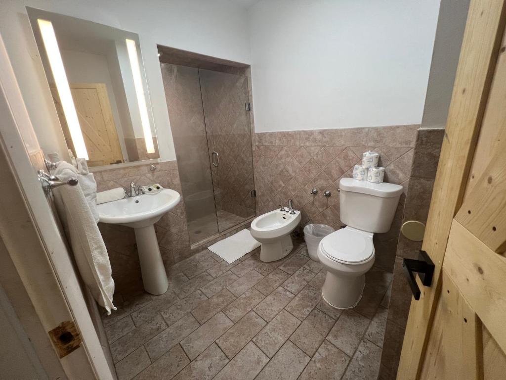 Ocean Drive Suites photo