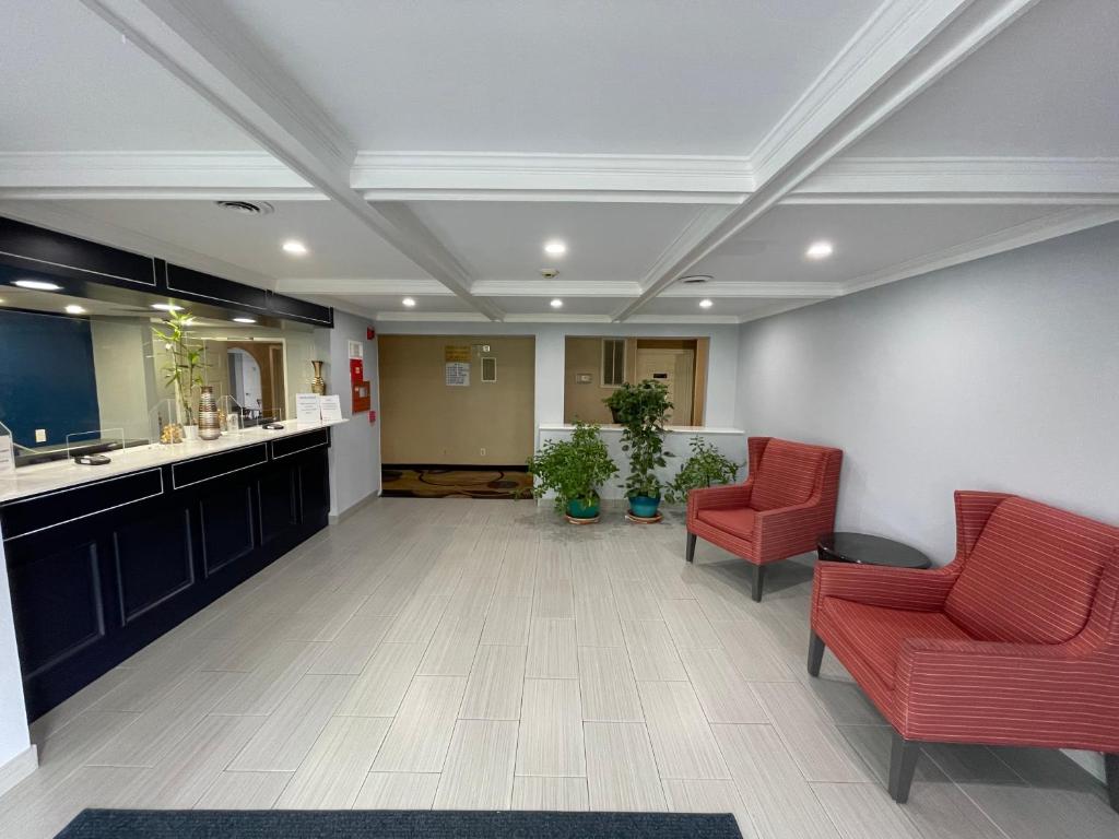 Baymont by Wyndham Branford/New Haven photo