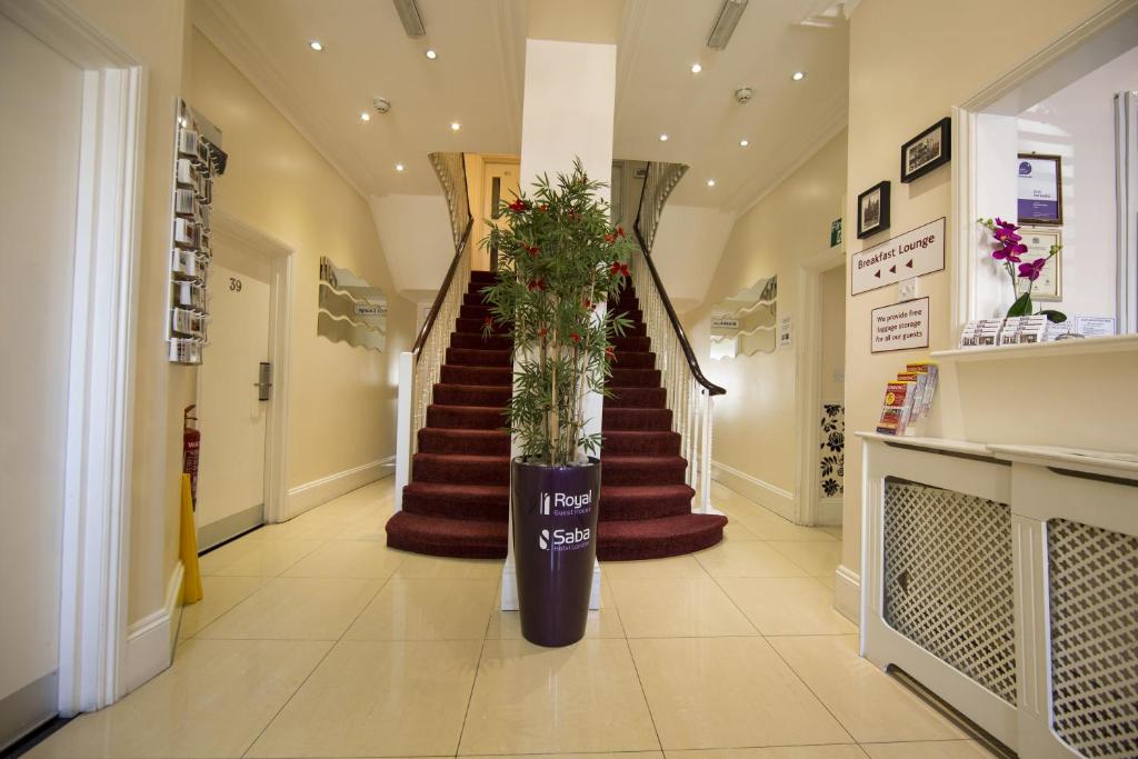 Saba Hotel