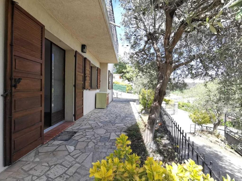 Bas de Villa au Calme - 3