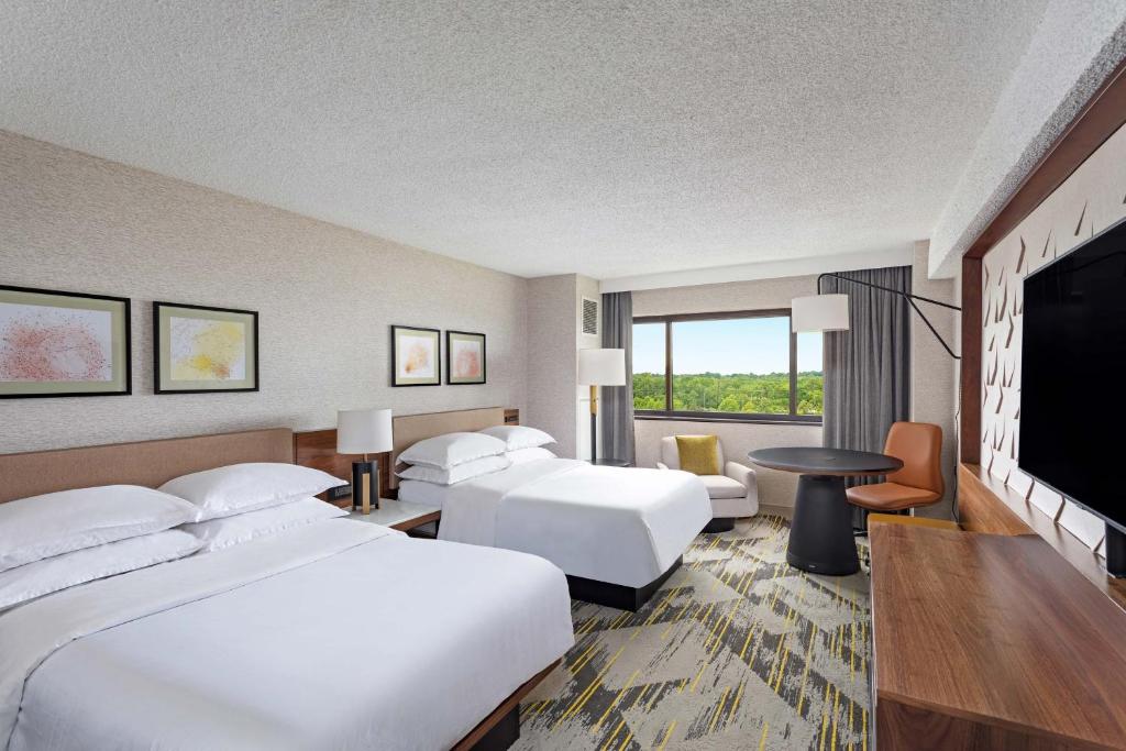 Sheraton Edison photo