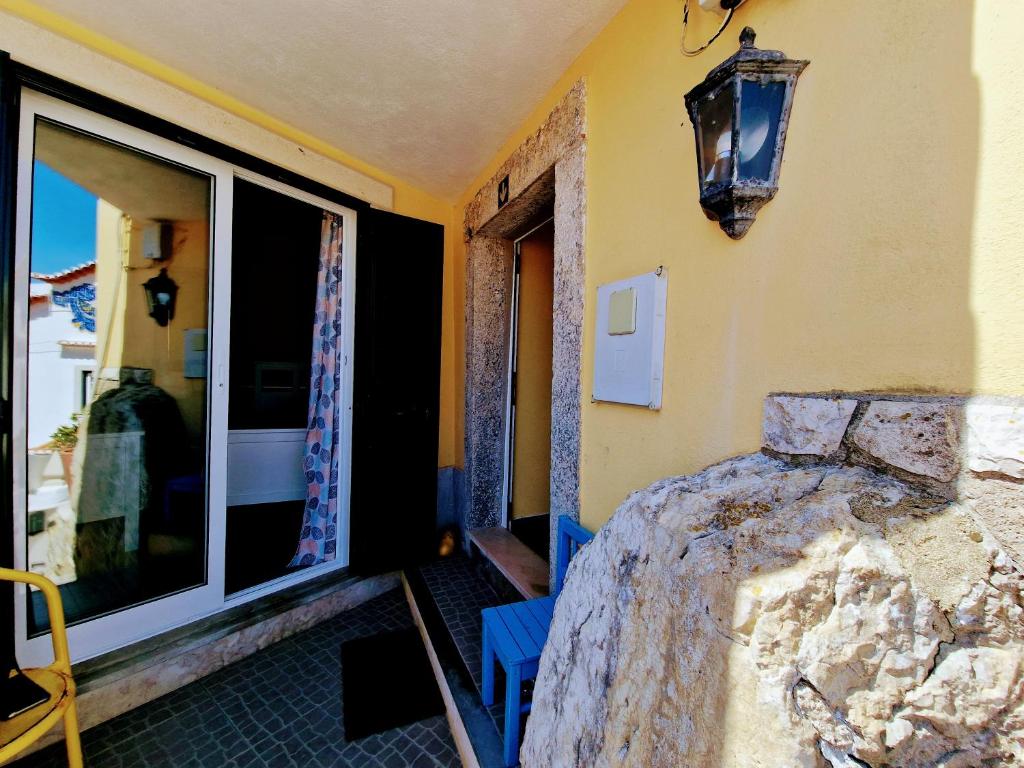 Casa das Azenhas by Lisbon Village Apartments photo