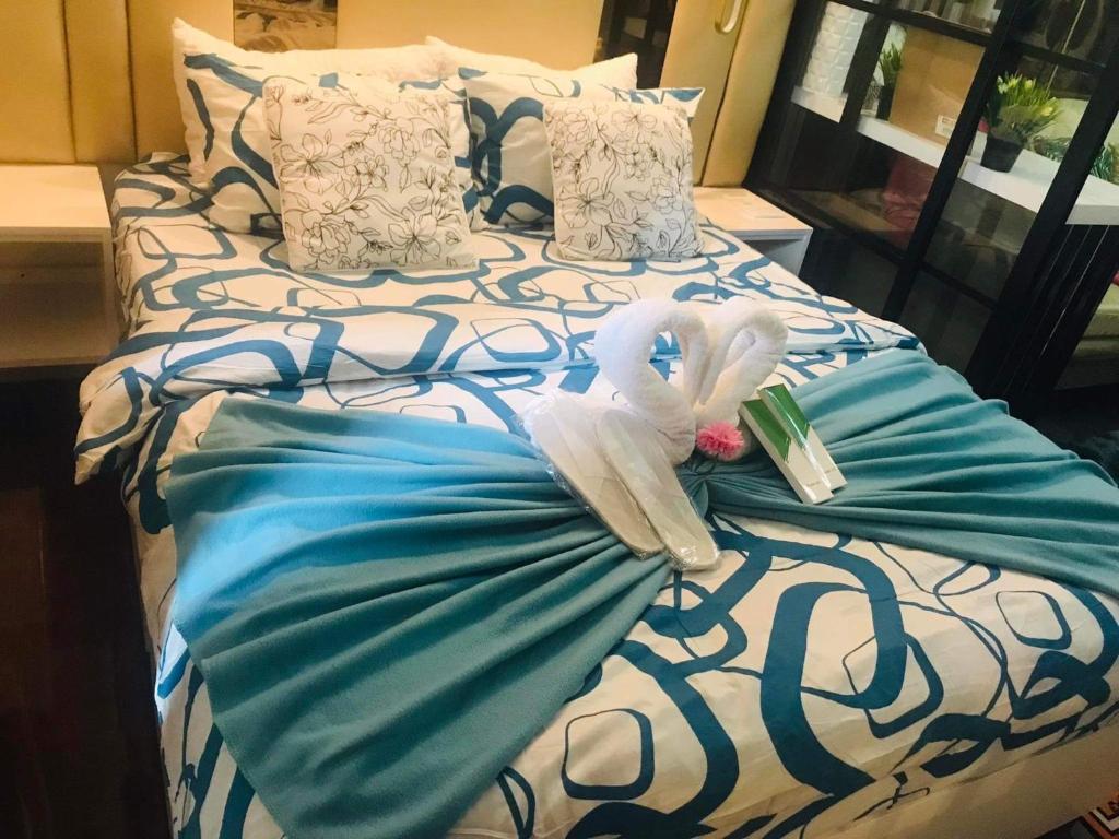 Luxurious Condotel at the heart of Makati — Hotel in Manila