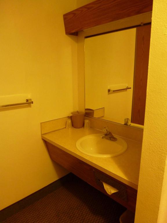 Sunshine Motel II photo