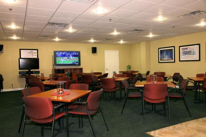 Shared lounge/TV area