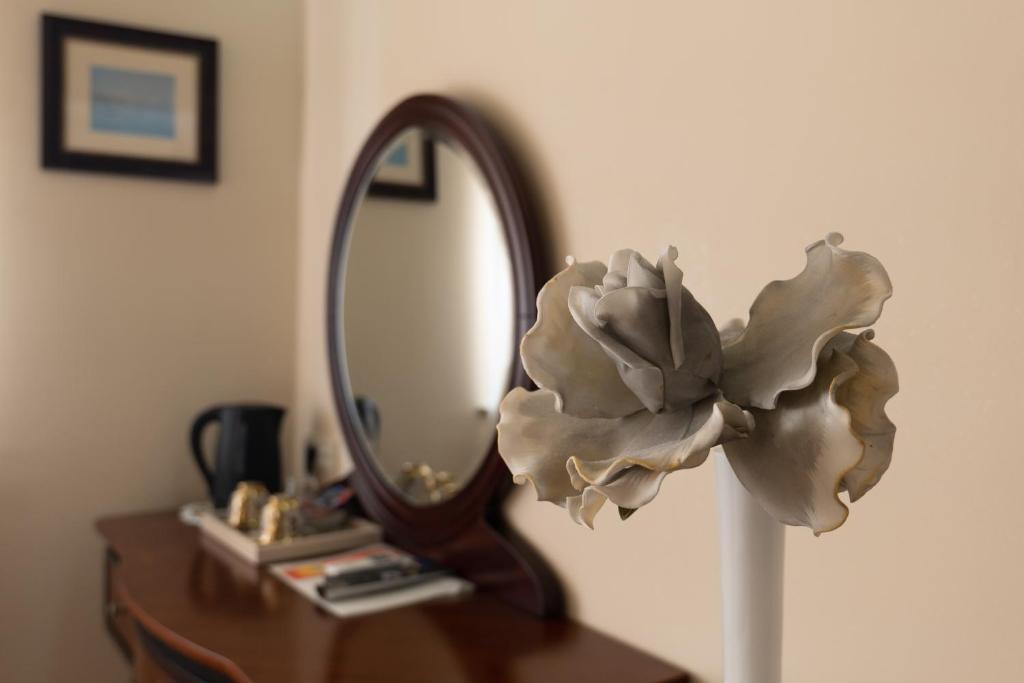 Scallop Regent Rooms self check-in photo