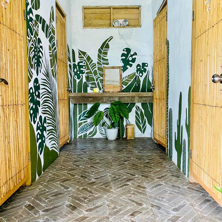 Cocovana Beach Resort photo